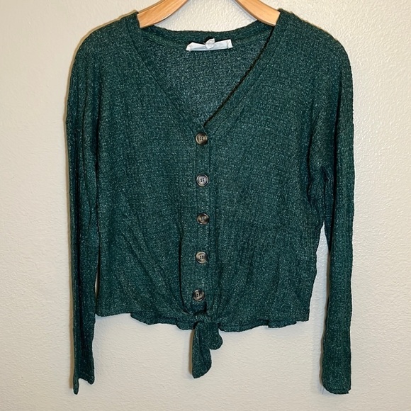 *3/$15* Pink Rose Button Down Long Sleeve Knotted Waffle Shirt - Picture 1 of 12